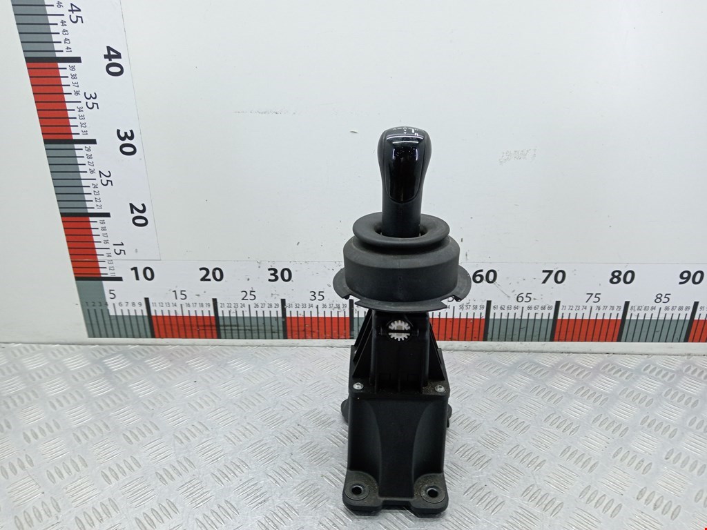 Кулиса (селектор) АКПП/МКПП в салоне FORD Fiesta 2001-2008