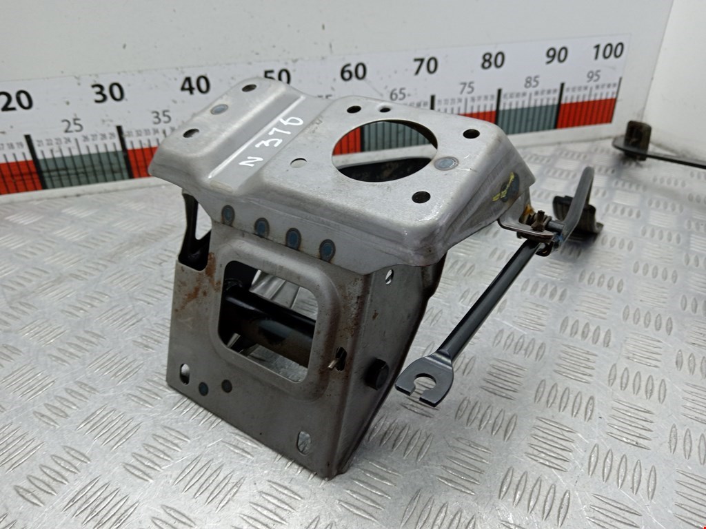 Блок педалей (педальный узел) MITSUBISHI Space Star 1999-2006