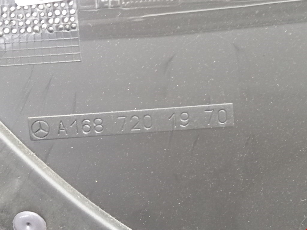 Обшивка двери передняя левая MERCEDES-BENZ A-Class W168 1997-2004