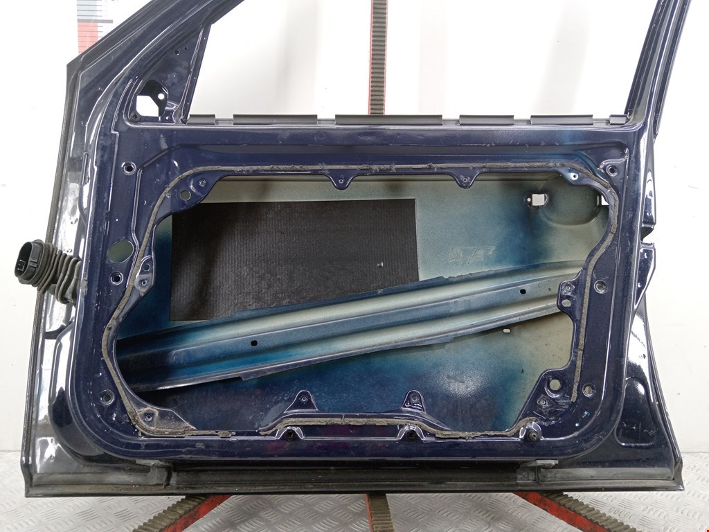 Дверь передняя правая VOLKSWAGEN Golf IV 1997-2003