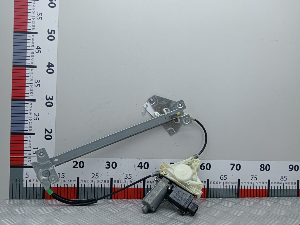 Стеклоподъемник задний правый MITSUBISHI Space Star 1999-2006