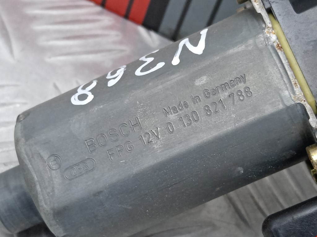 Стеклоподъемник задний правый MITSUBISHI Space Star 1999-2006