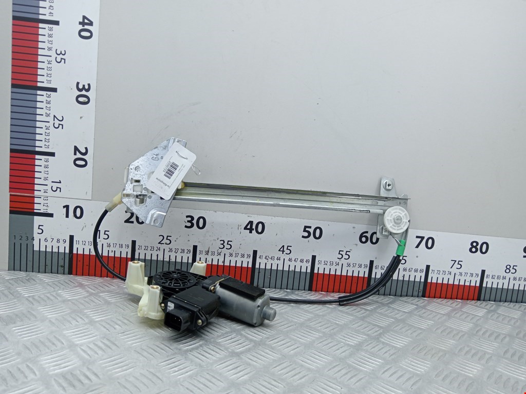 Стеклоподъемник задний правый MITSUBISHI Space Star 1999-2006