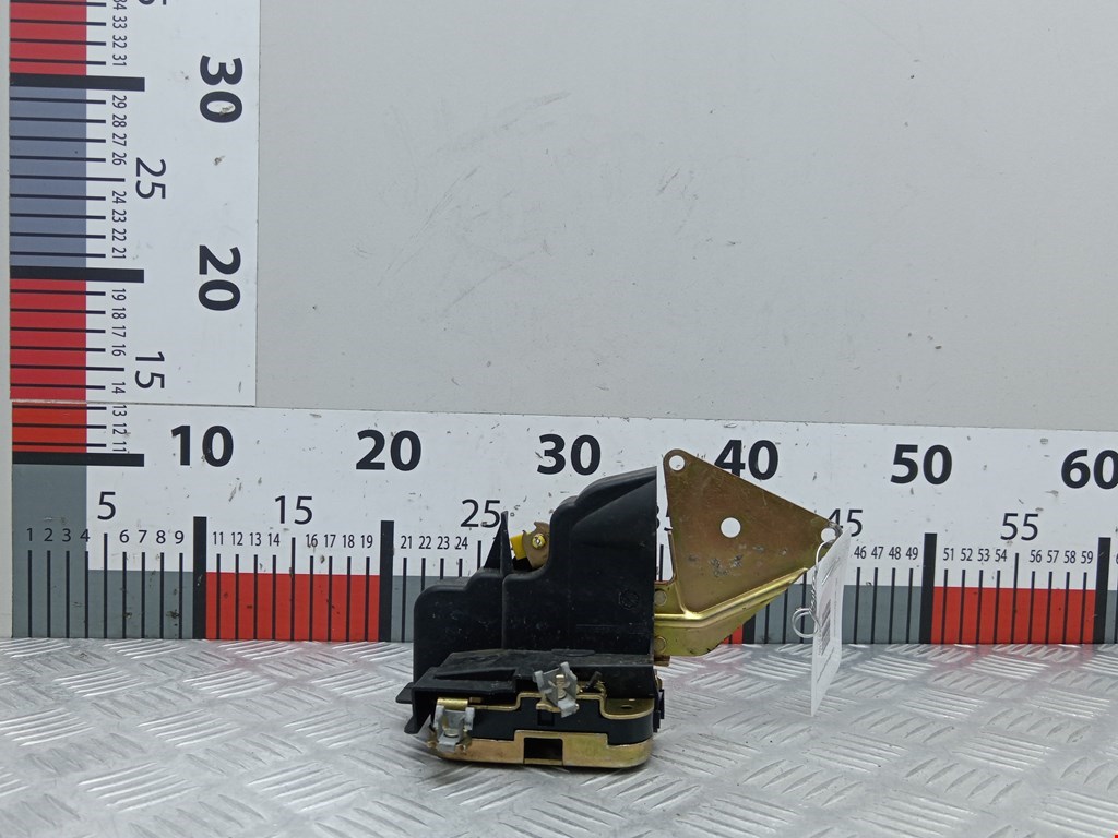 Замок двери передней правой MITSUBISHI Space Star 1999-2006