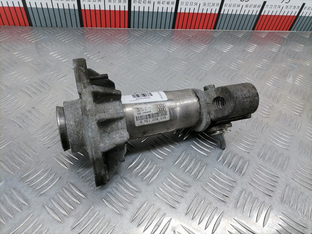 Отбойник бампера передний правый Audi A4 B6 (2000-2006)