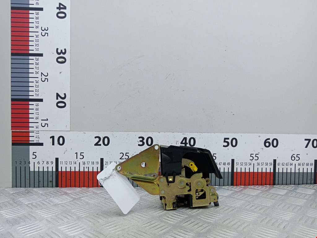 Замок двери задней правой MITSUBISHI Space Star 1999-2006