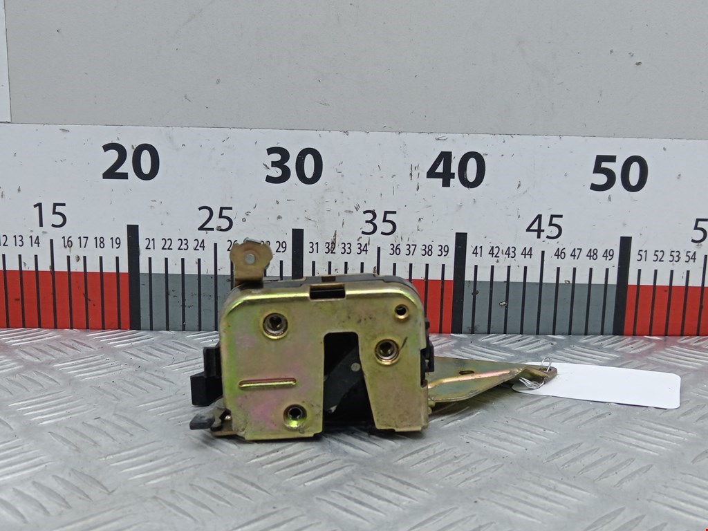 Замок двери задней правой MITSUBISHI Space Star 1999-2006