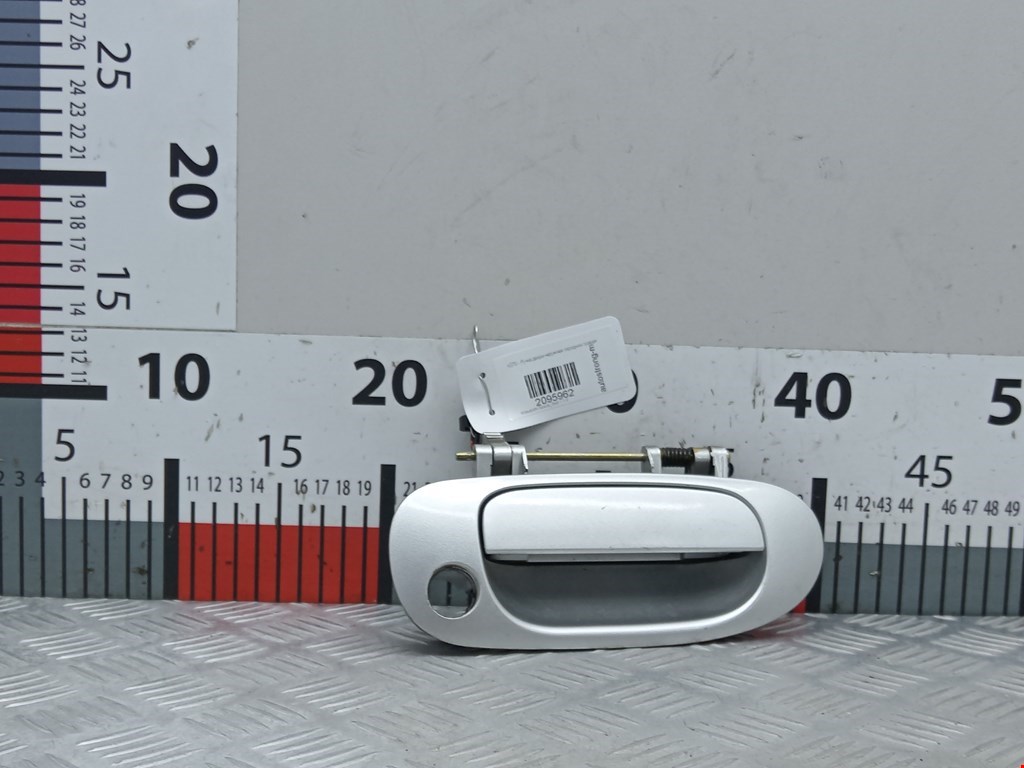 Ручка двери передней наружная правая MITSUBISHI Space Star 1999-2006