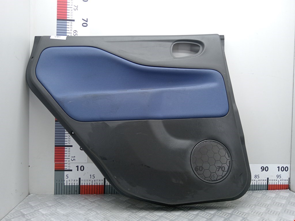 Обшивка двери задняя левая MITSUBISHI Space Star 1999-2006