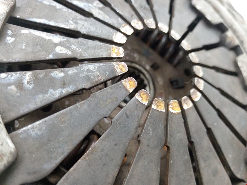 Маховик (демпфер сцепления) CITROEN C4 I 2004-2014