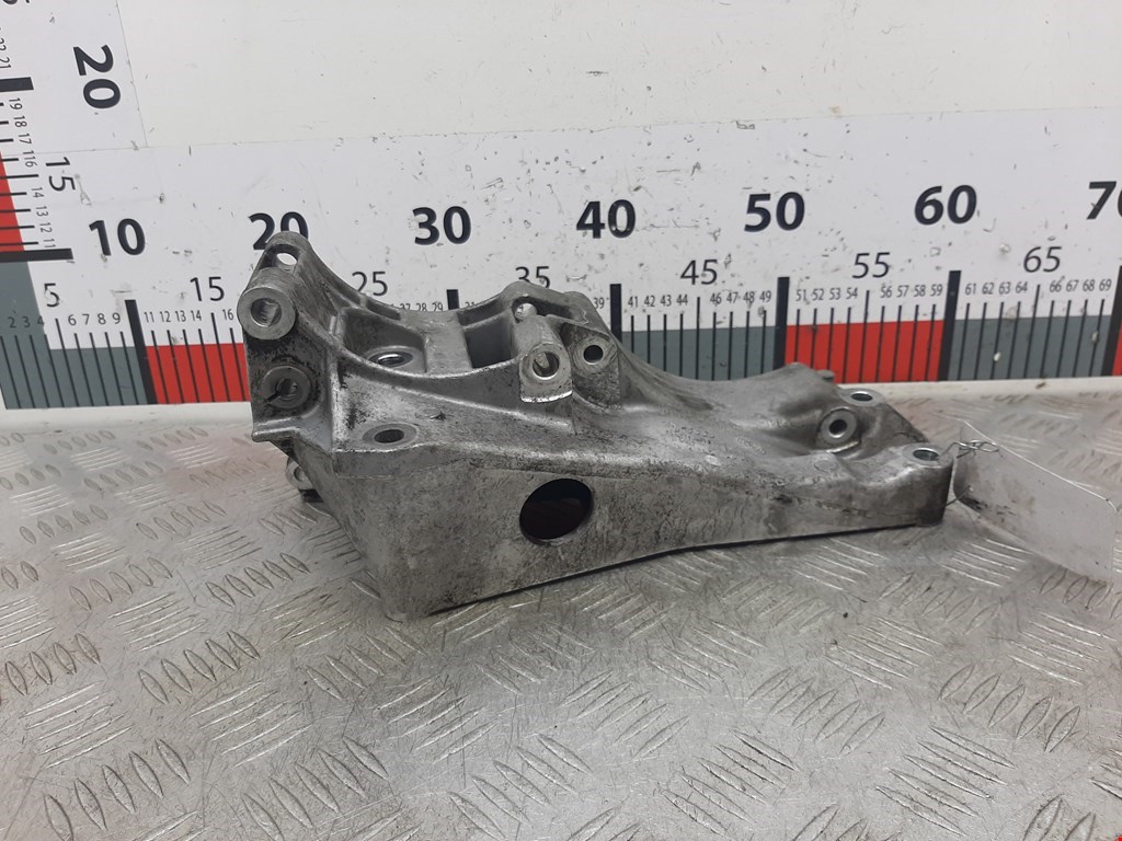 Кронштейн генератора VOLKSWAGEN Lupo 1999-2005