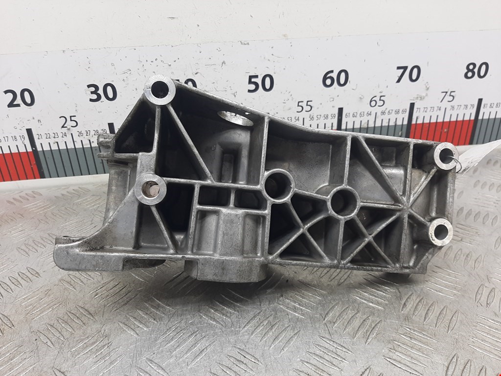 Кронштейн генератора VOLKSWAGEN Lupo 1999-2005