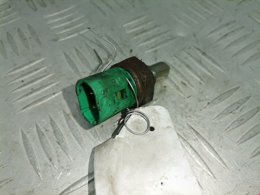 Датчик включения заднего хода RENAULT Espace 1997-2003