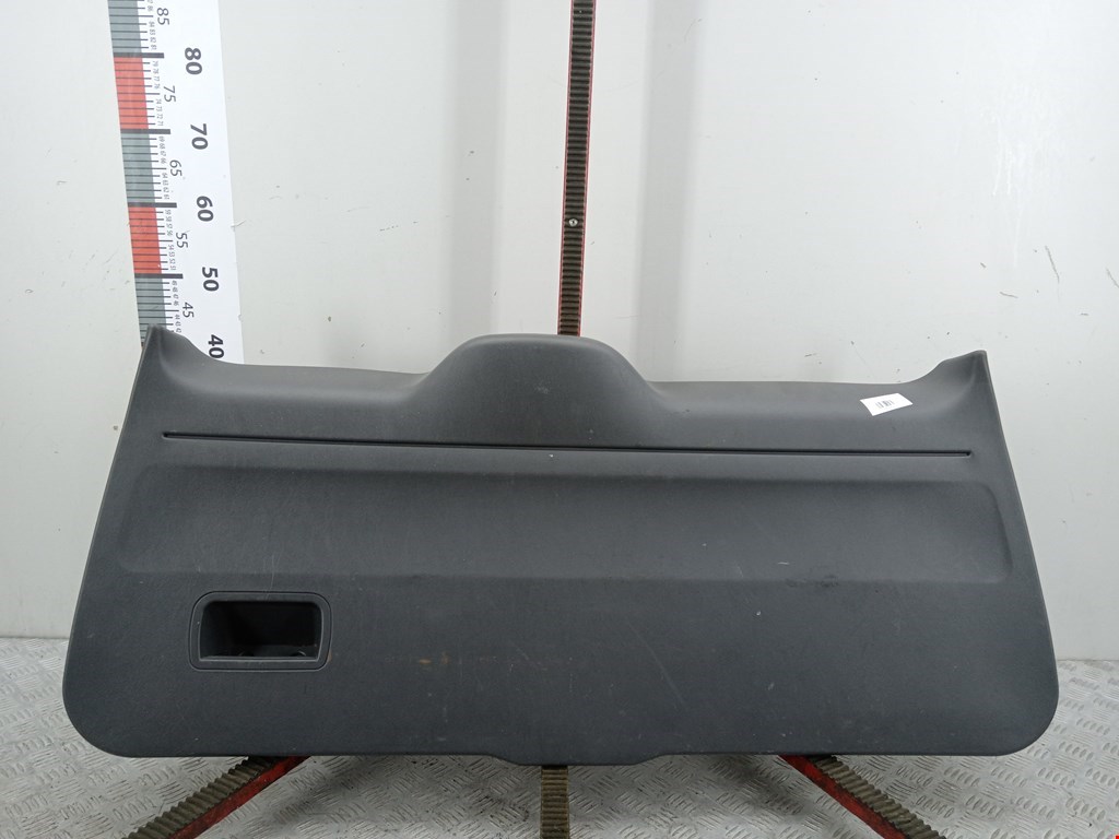 Обшивка крышки багажника MITSUBISHI Space Star 1999-2006