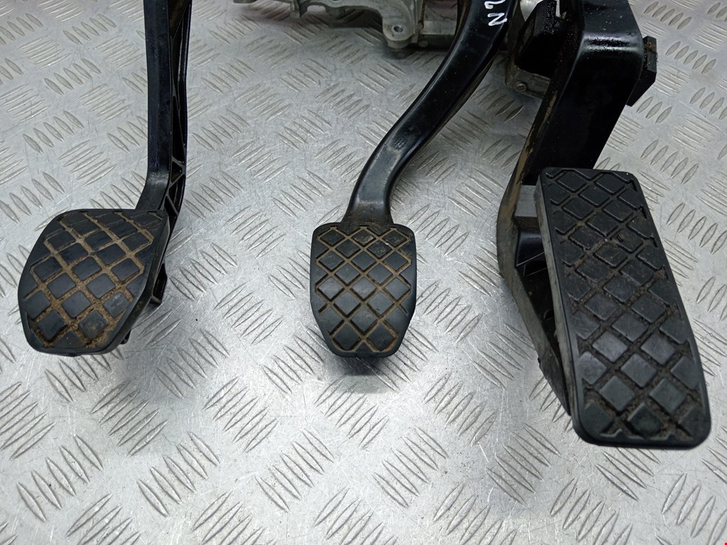 Блок педалей (педальный узел) AUDI A4 B5 1995-2001