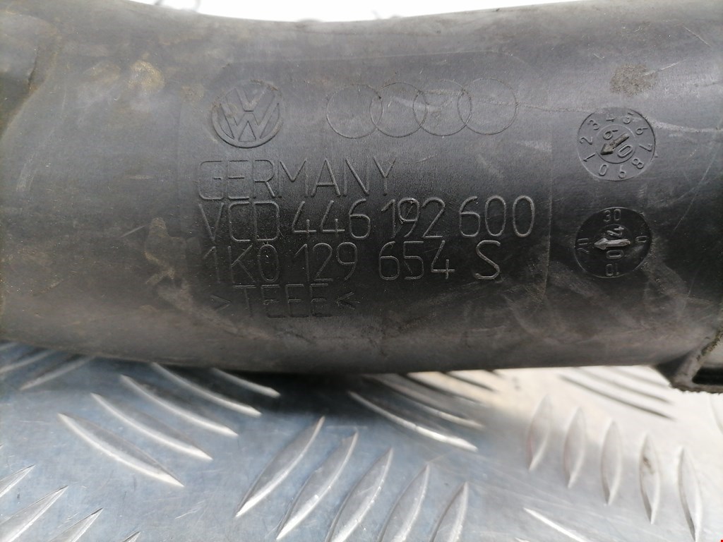 Патрубок воздушного фильтра SEAT Toledo 2004-2009