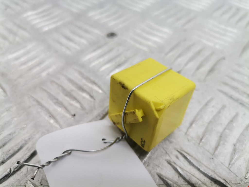 Реле FORD Fiesta 1995-2001