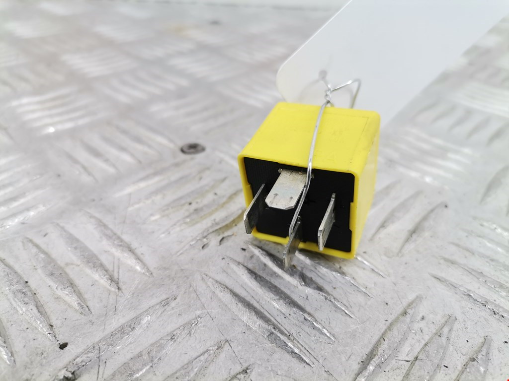 Реле FORD Fiesta 1995-2001