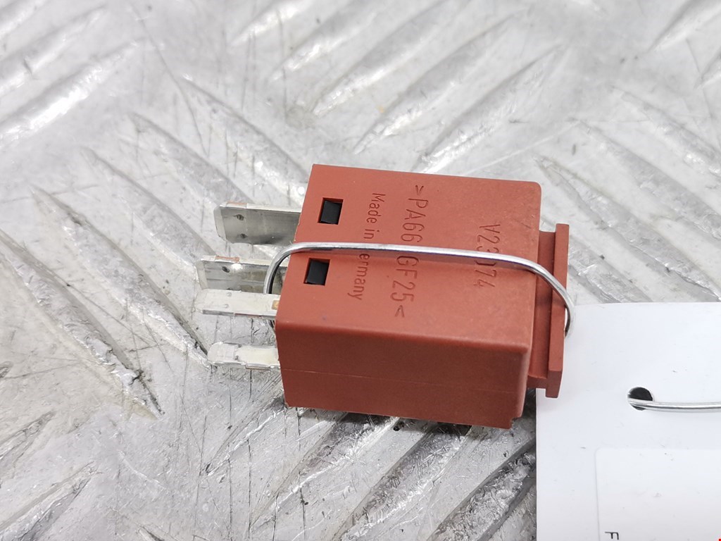 Реле FORD Fiesta 1995-2001