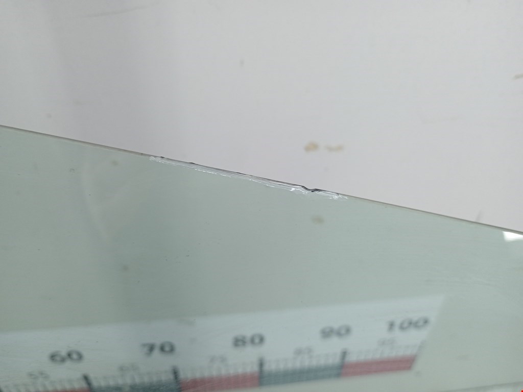 Стекло двери заднее правое FORD Focus I 1998-2005