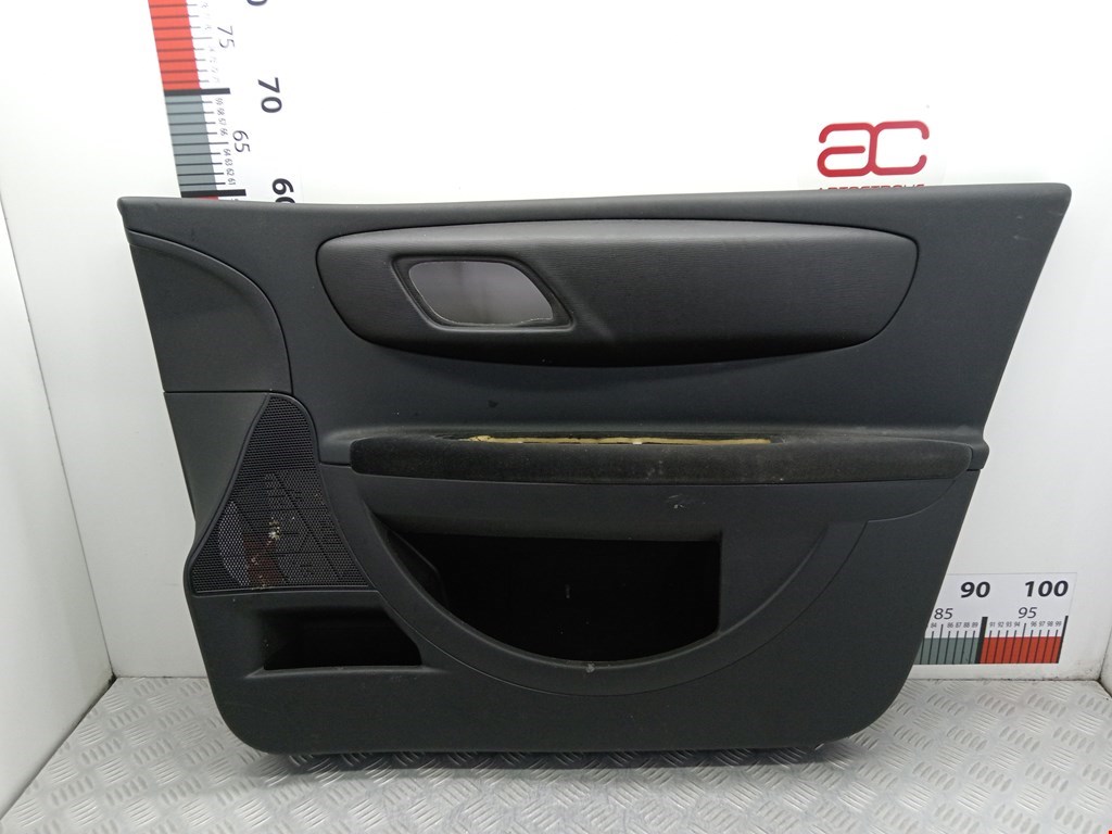 Обшивка двери передняя правая CITROEN C4 I 2004-2014