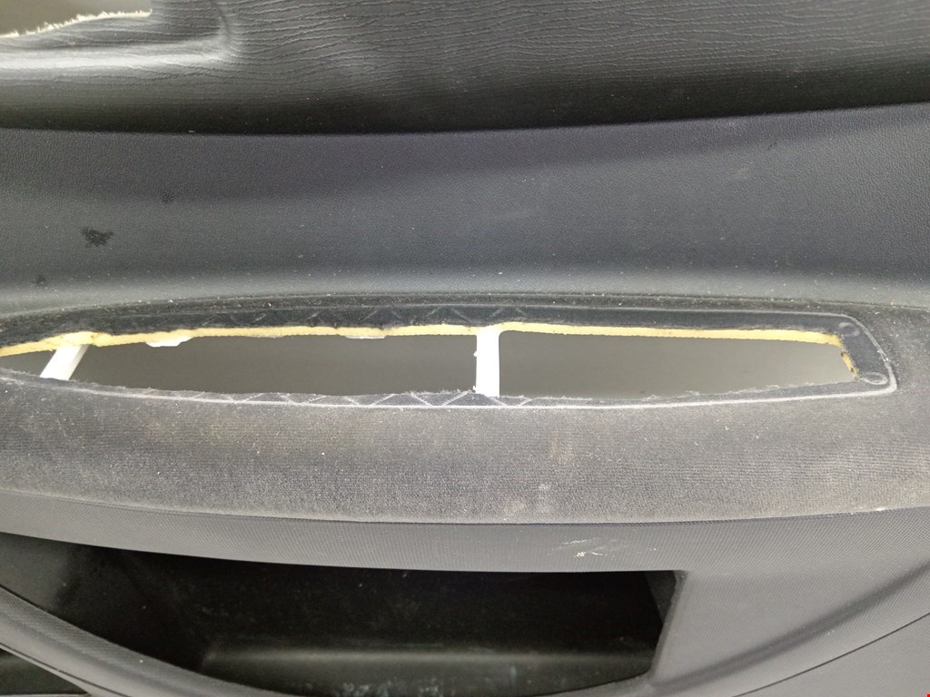 Обшивка двери передняя правая CITROEN C4 I 2004-2014