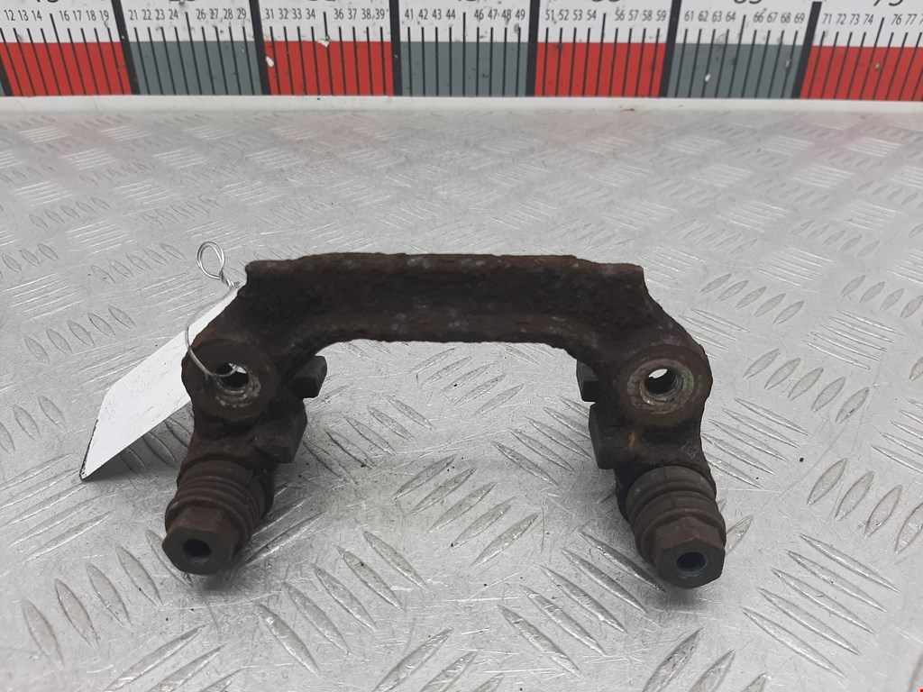 Скоба суппорта Ford Focus 1 (1998-2005)