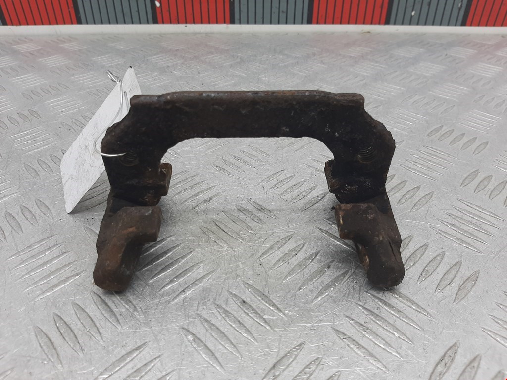 Скоба суппорта Ford Focus 1 (1998-2005)