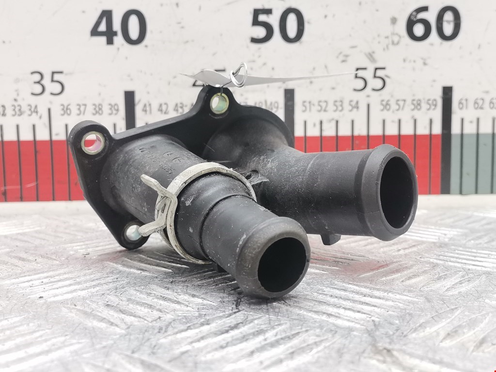 Тройник системы охлаждения FORD Focus I 1998-2005