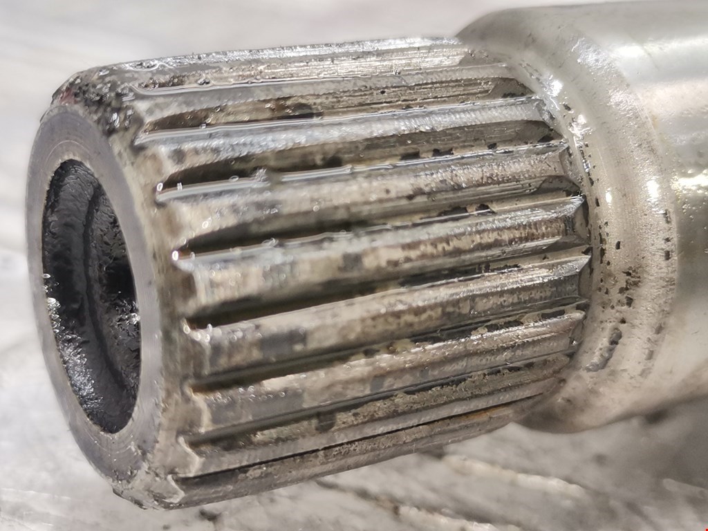 Полуось (привод, приводной вал) передняя правая FORD Focus I 1998-2005