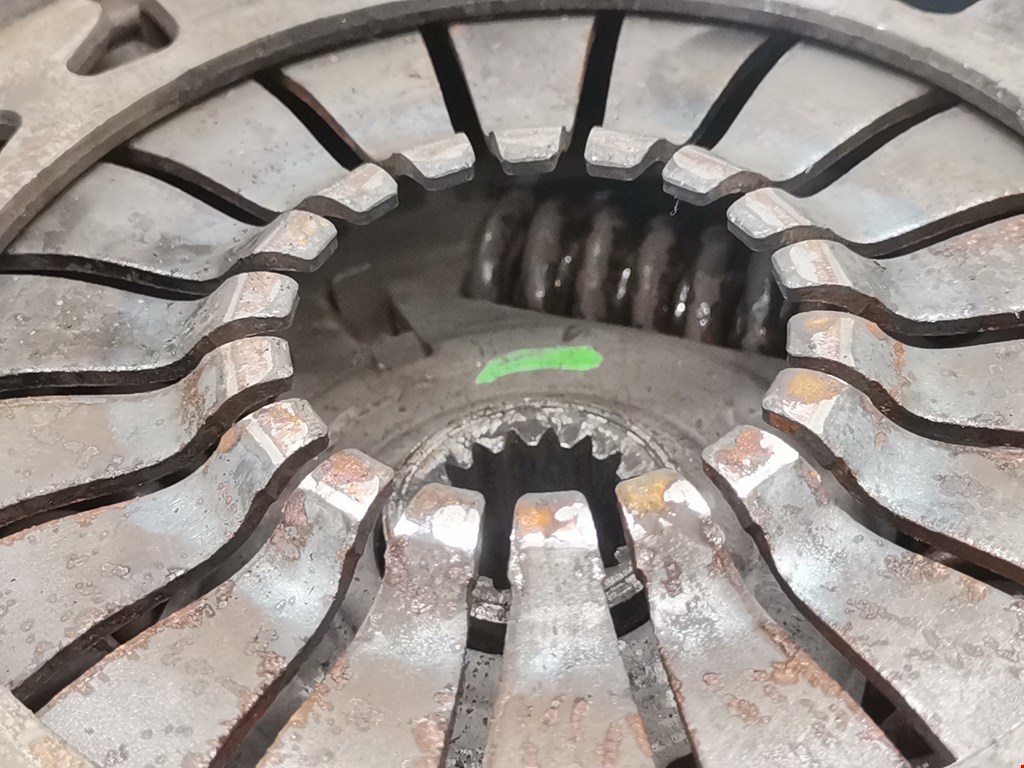 Маховик (демпфер сцепления) FORD Focus I 1998-2005