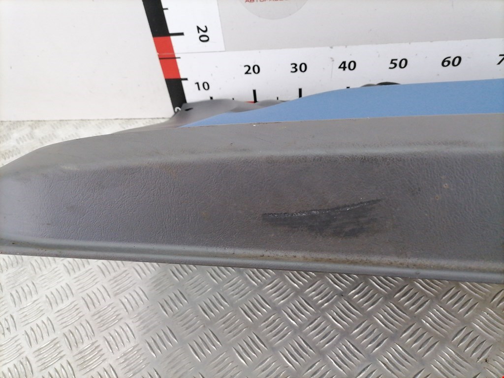 Обшивка двери передняя правая MITSUBISHI Space Star 1999-2006