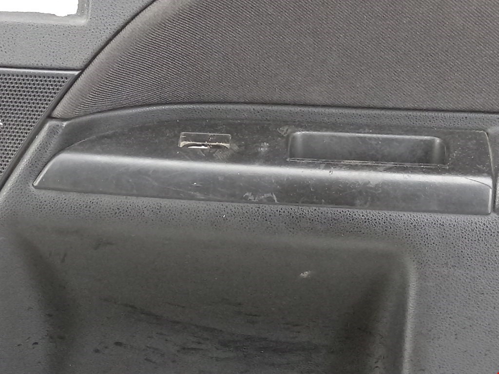 Обшивка двери передняя правая FORD Mondeo III 2000-2007