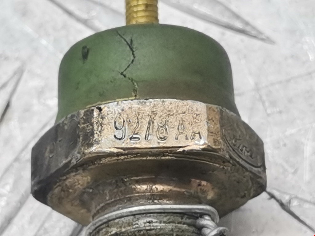 Датчик давления масла FORD Focus I 1998-2005