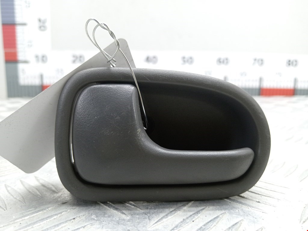 Ручка дверная передняя внутренняя левая MAZDA 626 GE 1992-1997