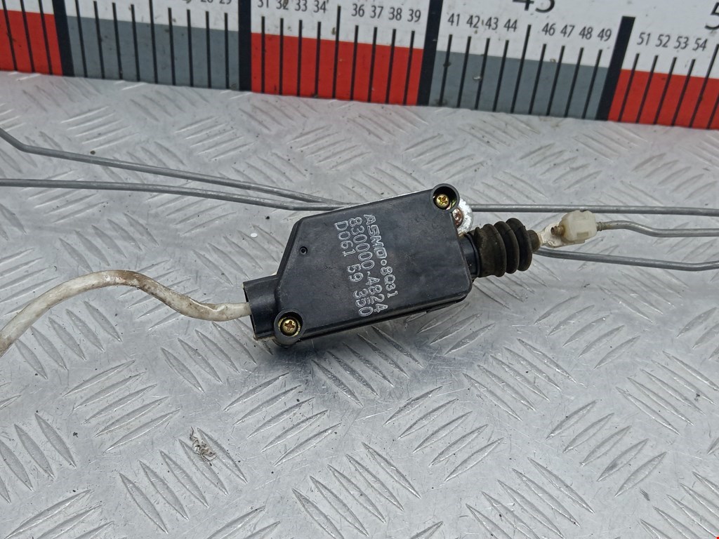 Замок двери задней левой MAZDA 626 GE 1992-1997