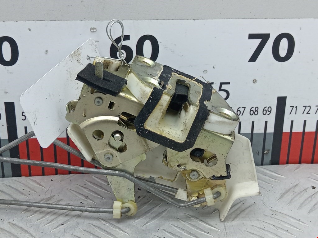 Замок двери задней левой MAZDA 626 GE 1992-1997