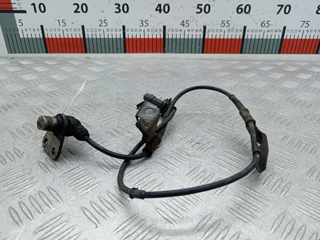 Датчик ABS передний Mazda 626 GE (1991-1997)