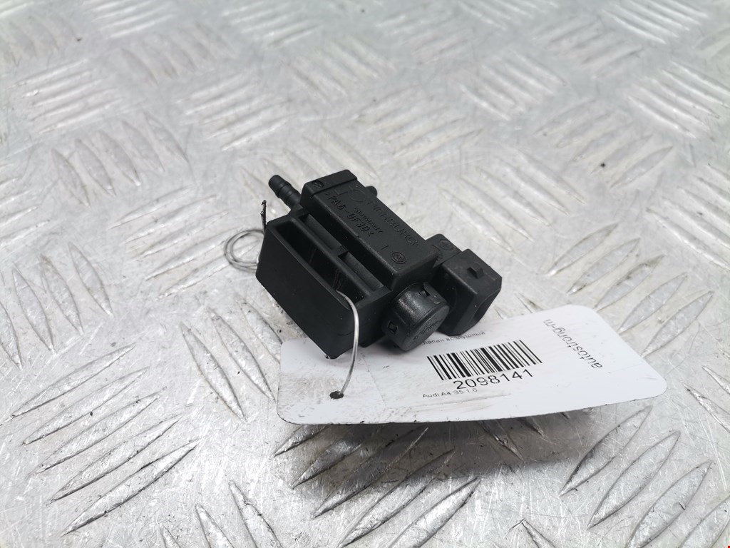 Клапан воздушного фильтра Audi A4 B5 (1994-2001)