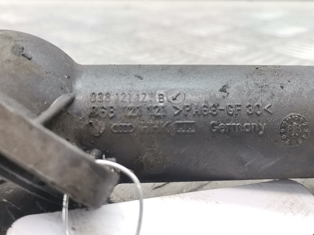 Тройник системы охлаждения AUDI A4 B5 1995-2001