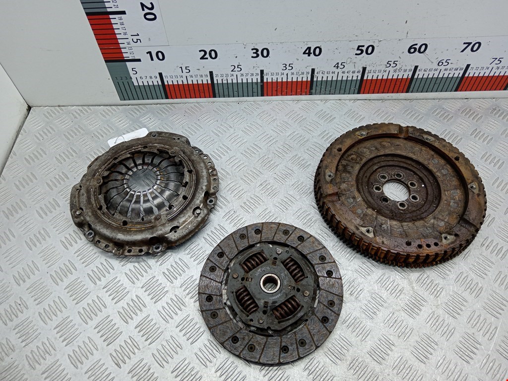 Маховик (демпфер сцепления) RENAULT Scenic II 2003-2010