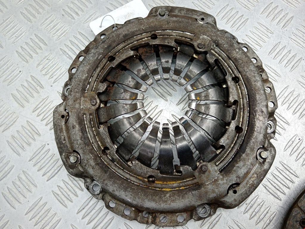 Маховик (демпфер сцепления) RENAULT Scenic II 2003-2010