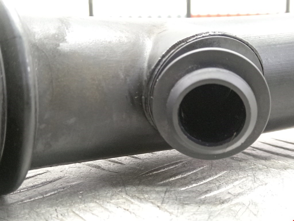 Патрубок интеркулера RENAULT Scenic II 2003-2010