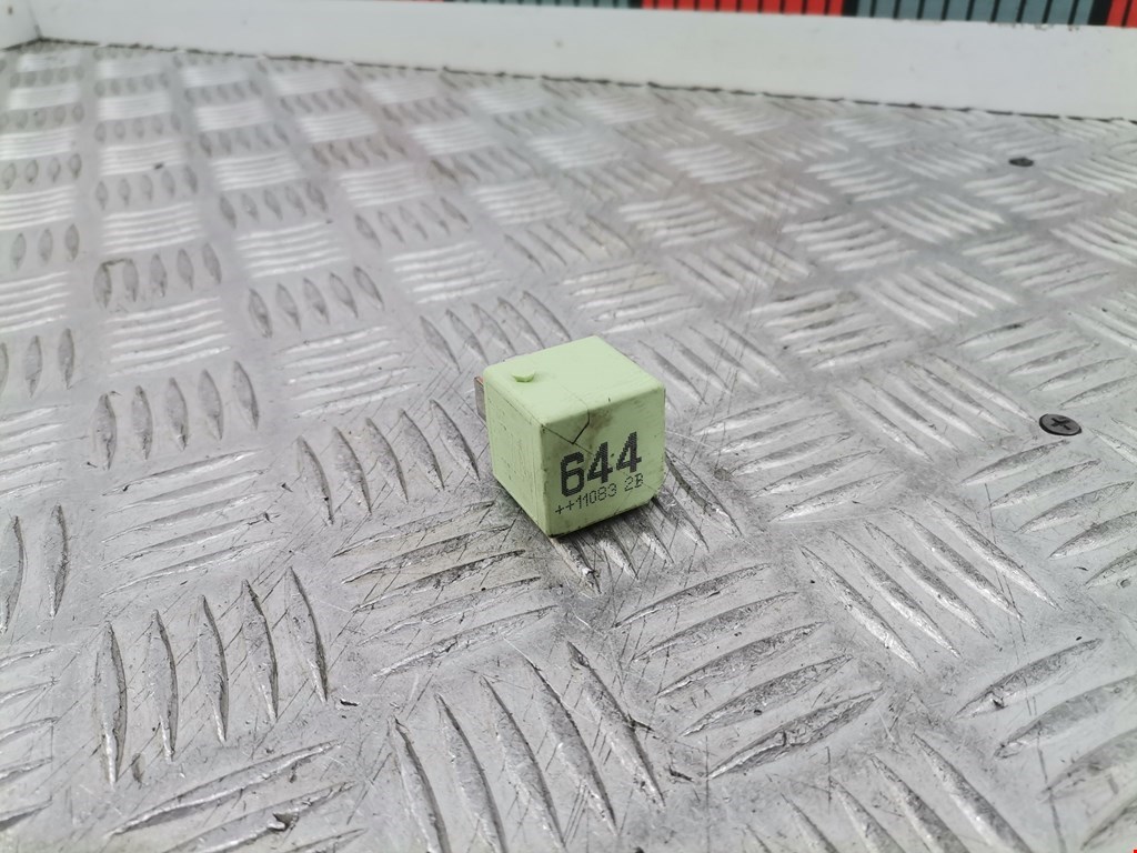 Реле VOLKSWAGEN Passat B7 2011-2015