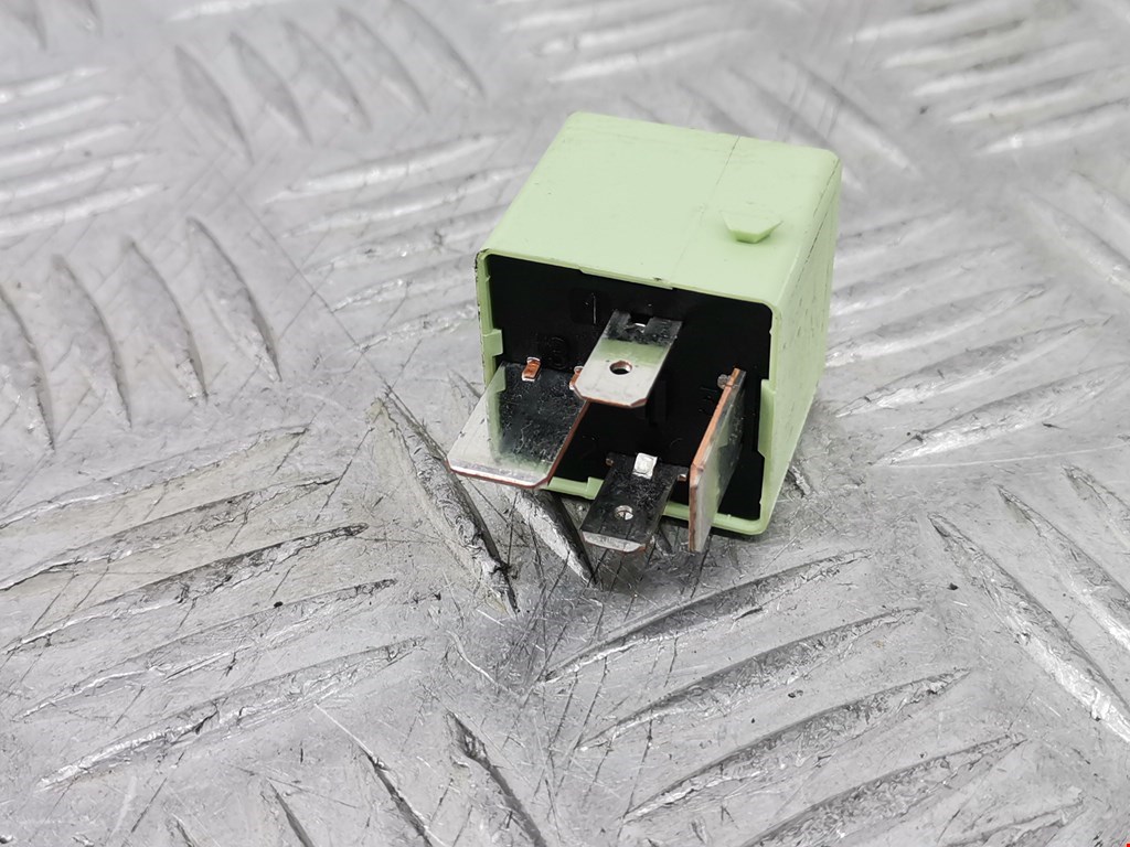 Реле VOLKSWAGEN Passat B7 2011-2015