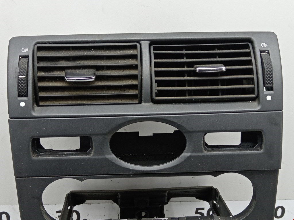 Рамка магнитолы FORD Mondeo III 2000-2007