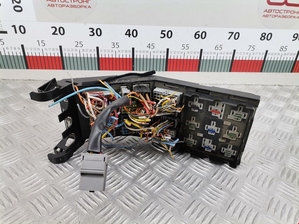 Датчик уровня в бачок омывателя PEUGEOT 605 1989-1999