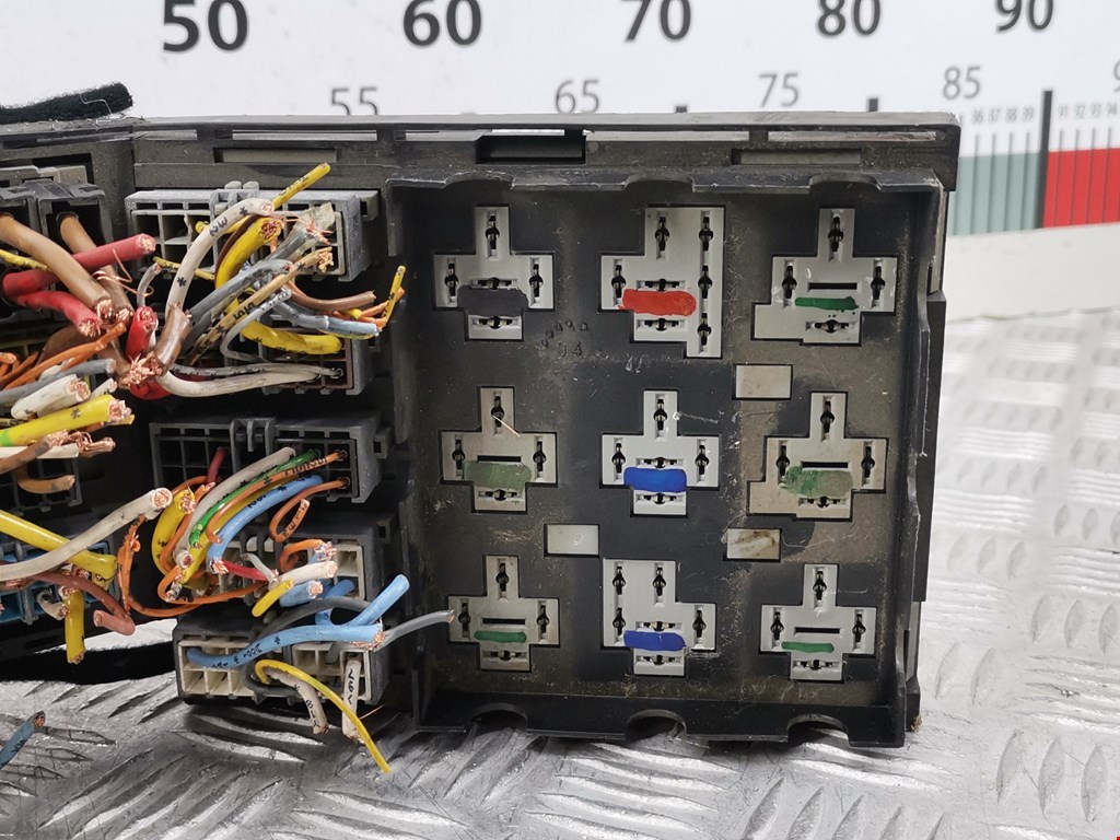 Датчик уровня в бачок омывателя PEUGEOT 605 1989-1999