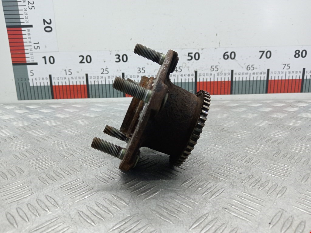 Ступица задняя левая/правая MAZDA 626 GE 1992-1997