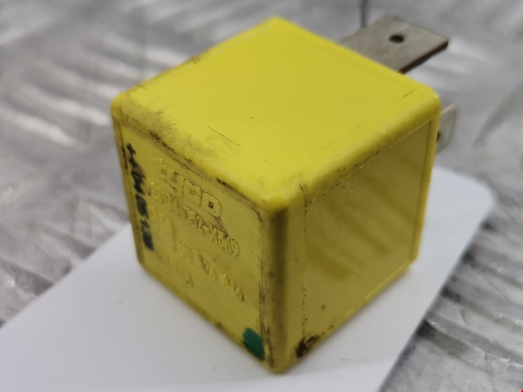 Реле OPEL Zafira B 2005-2012